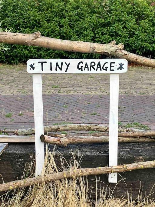 The Tiny Garage Διαμέρισμα Κάμπεν Εξωτερικό φωτογραφία